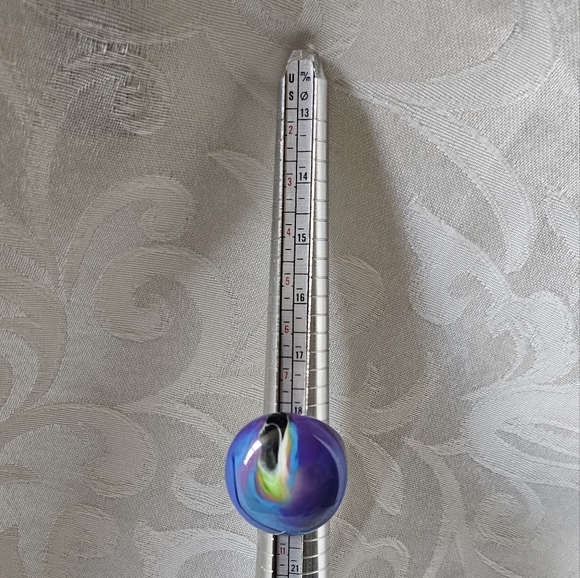 Vintage Blue Marble Lucite Dome Ring Size 8 - Picture 11 of 11